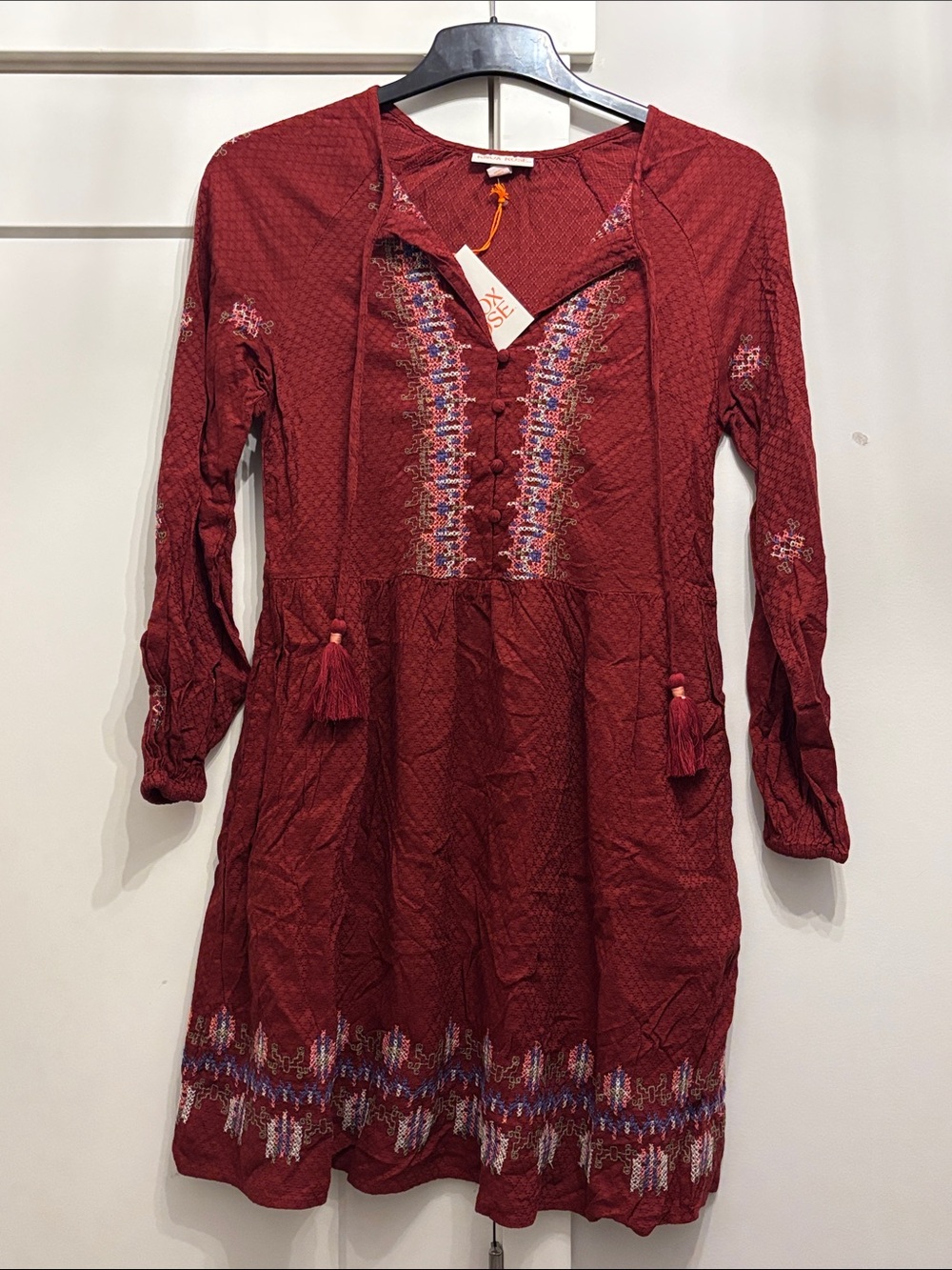 Knox Rose Embroidered Long-Sleeve Tunic Dress in Deep Red